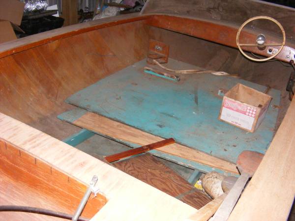 1950 15â€² Attwood Vixen Vintage Wood boat â€