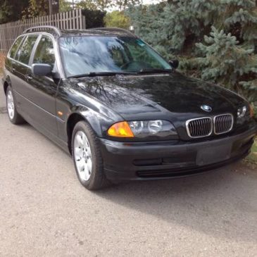 2001 BMW 325xi Wagon – $3500 (Whitmore Lk)