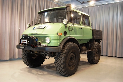 1975 Mercedes-Benz Unimog DoKa