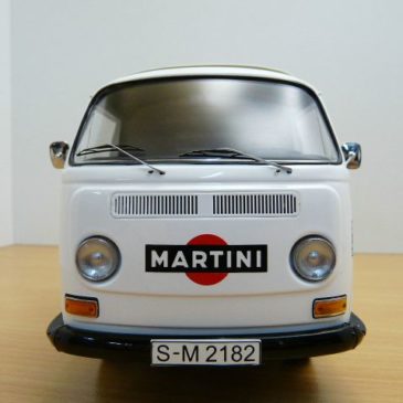 VW Combi T2A Assistance Porsche Martini Racing