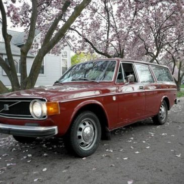 1973 Volvo 145 station wagon – $4500