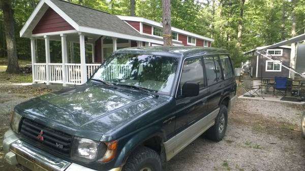 00b0b_crFQHfV0xMQ_600x450