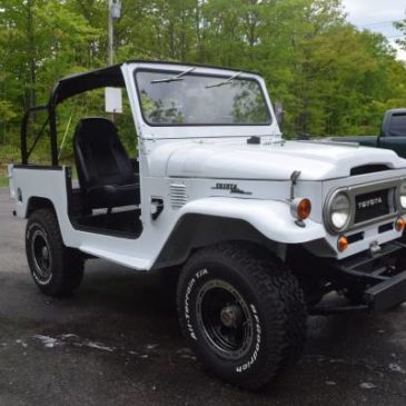1969 Toyota Landcruiser FJ40 – $25000 (negaunee)