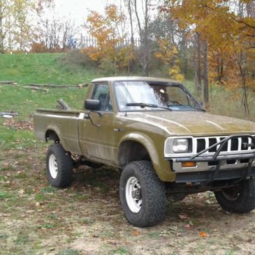 1982 Toyota SR5 Pickup long box California truck – $4200 (Kingsley)