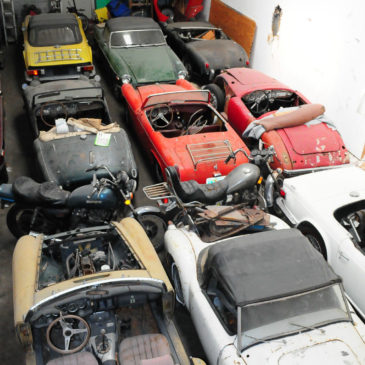 $250,000 BARN FRESH – 25 Cars 12 Bikes 1 Trailer PARTS & TOOLS